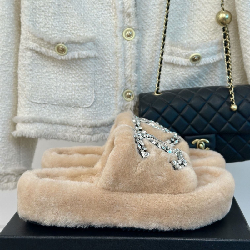 Ch*el slippers